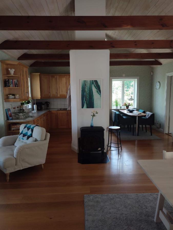 Villa I Norrtaelje 외부 사진